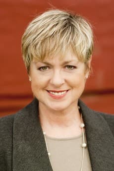 Liz MacRae