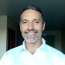Márcio Scharrenbroich Simão