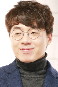 Chang-Min Lee