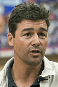 Kyle Chandler