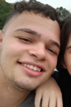 Victor Carneiro